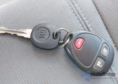 2017 Chevrolet Traverse Ls из США, поврежденный, VIN 1GNKRFKD8HJ290065